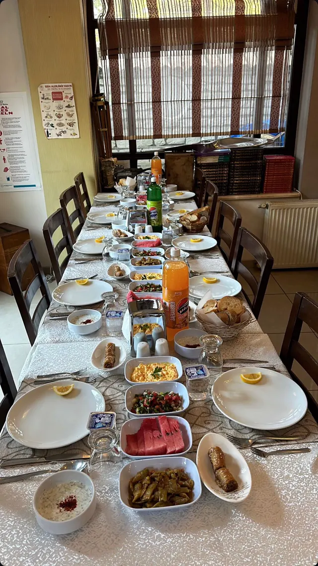 Safranbolu otel akşam yemeği masa düzeni